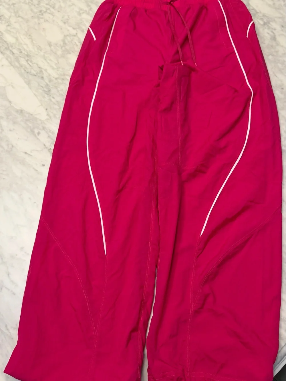 lululemon athletica vibrant hot